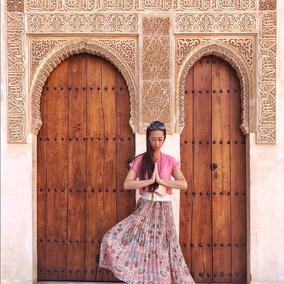 Meet your Posher, May ling - Picture 2 of 14